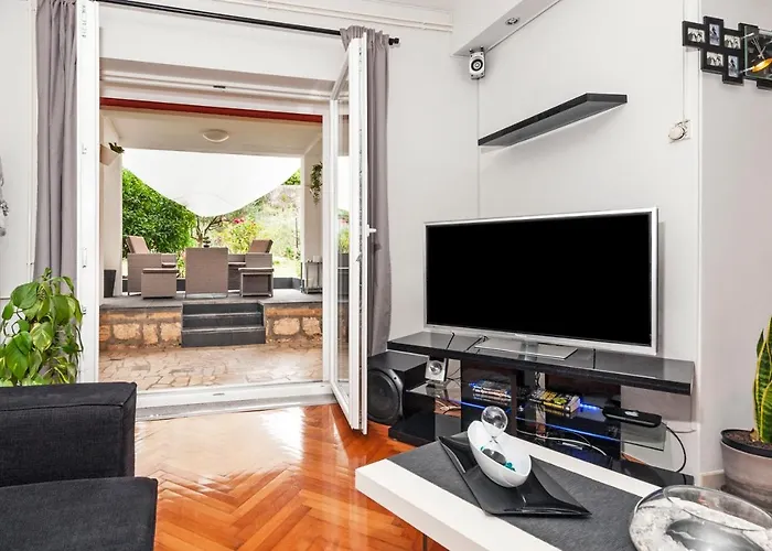 Apartment Cave